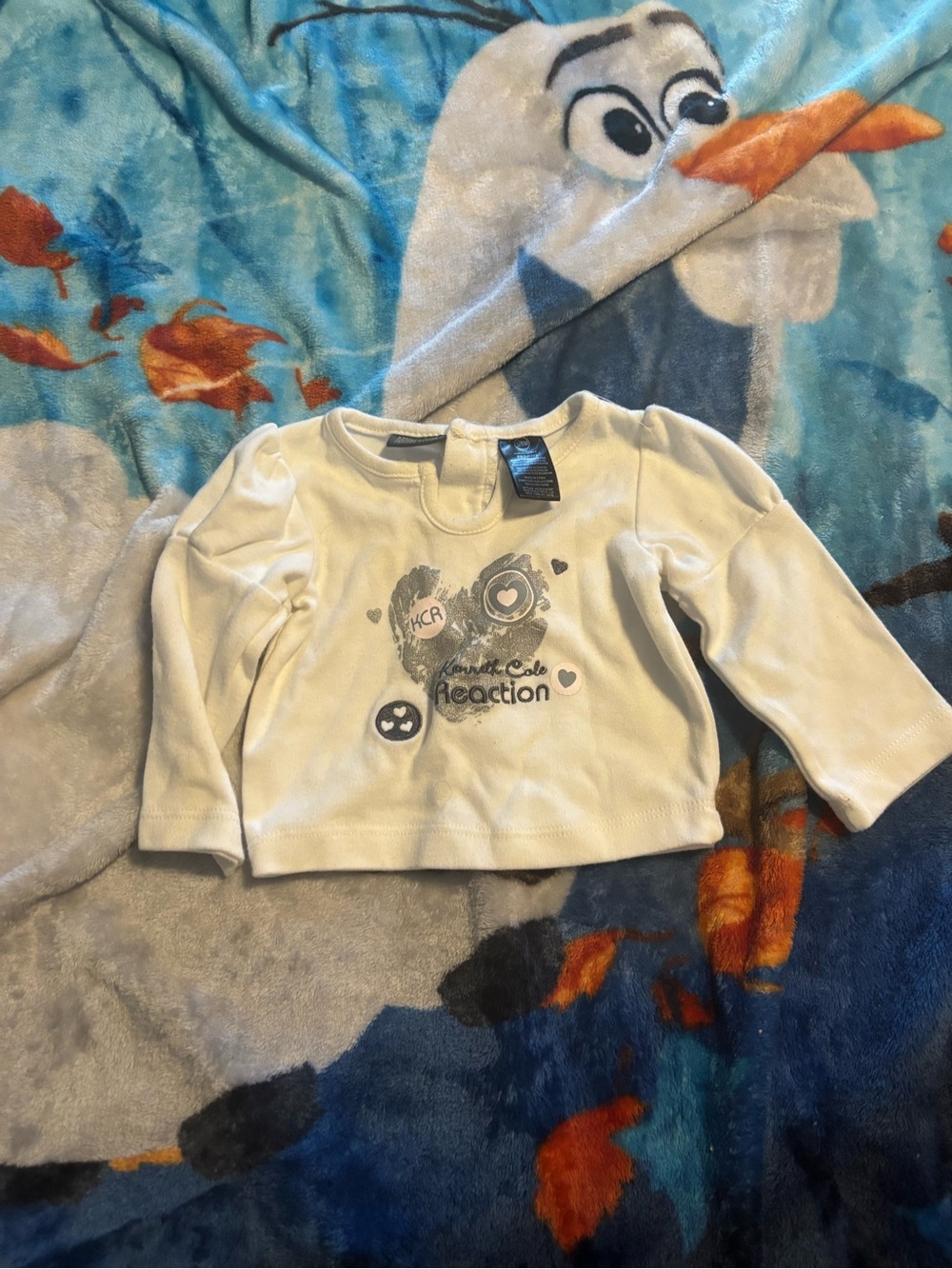 Kenneth Cole Reaction Cream Long-Sleeve Graphic Tee